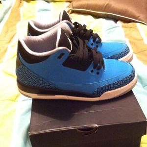 Jordan powder blue 3