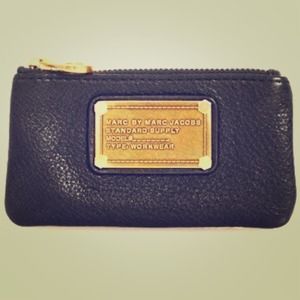 ✨✨Marc by Marc Jacobs Classic Q Core Key Pouch ✨✨