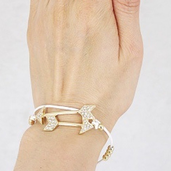 3 for 15🎀White arrow gold tone bracelet - Picture 2 of 4