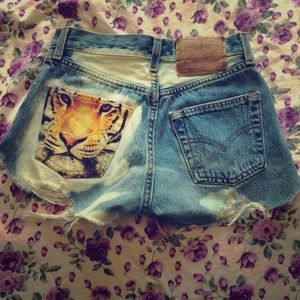 High waist denim shorts from Nasty-gal.