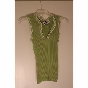 Like green ruffled too