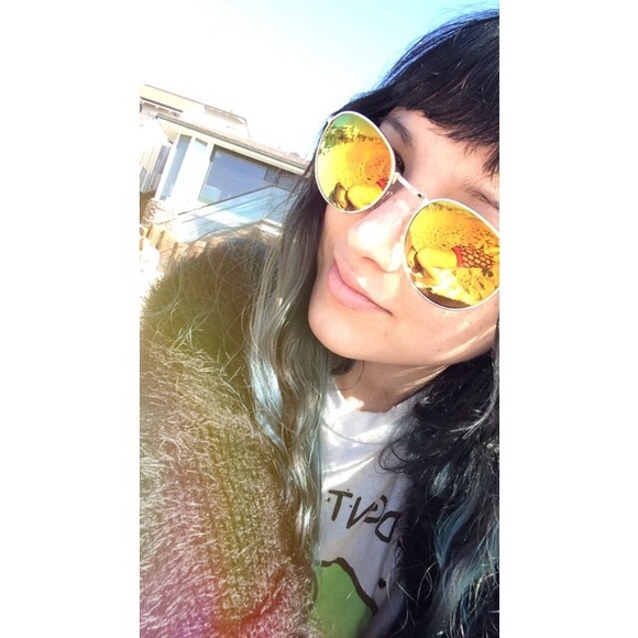 Meet your buyer/ seller! 😊✨✌️💕🍄🌈