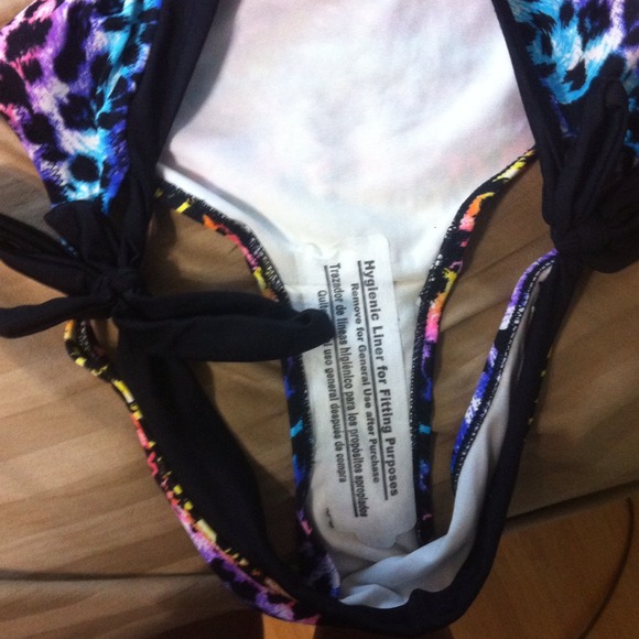 Bathing suit bundle - Picture 3 of 4