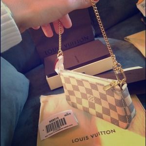 Authentic Louis Vuitton Mini Pochette