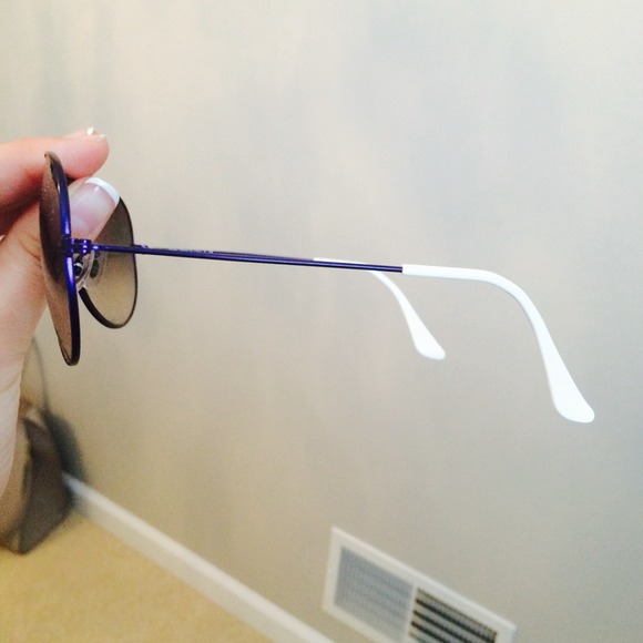 🚫Sold🚫 Host Pick! 🎉 Ray bans - Picture 2 of 4