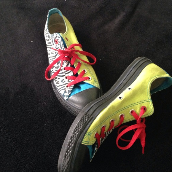 Low top zebra print Converse