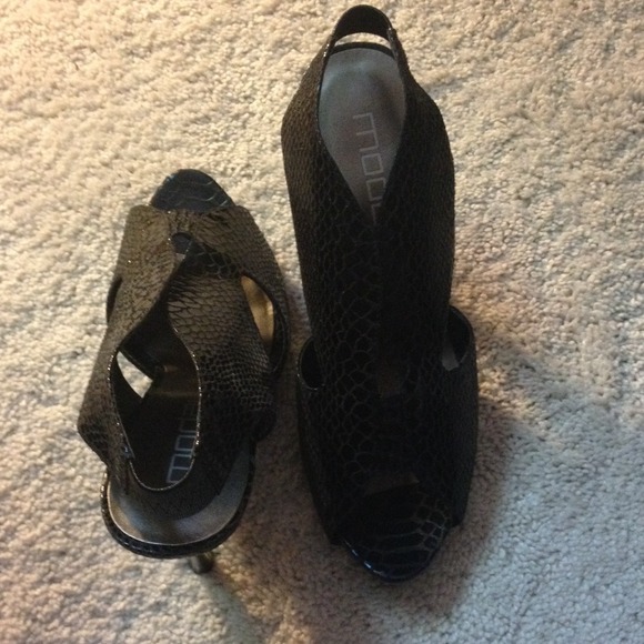 Black shoes