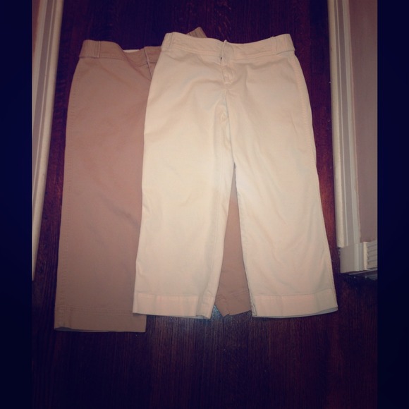 SOLD IN BUNDLE 2 cropped khakis