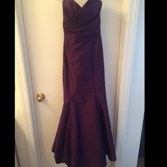 Strapless Jim Hjelm Occasions Gown - Picture 2 of 2