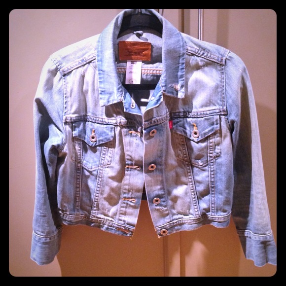 Distressed Levi's denim cropped jacket