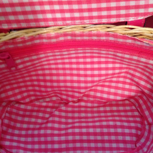 🎉👀"Host Pick" 6/22/14👀🎉Picnic Basket Handbag - Picture 2 of 2
