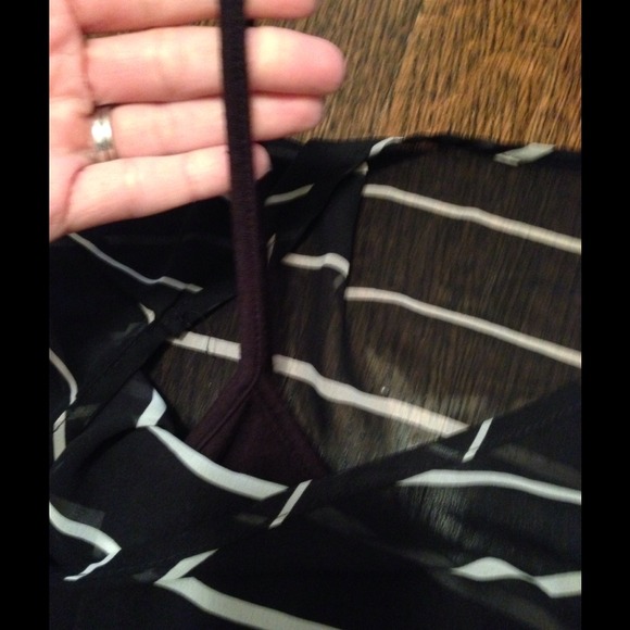 ❌SOLD IN BUNDLE❌ striped Dress - Picture 2 of 3