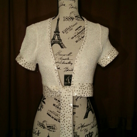 Cream and gold crop top sweater with tie
