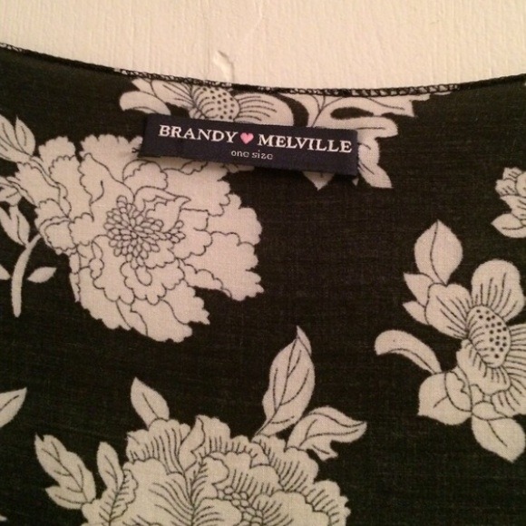 SOLD 🚫 brandy melville long floral kimono - Picture 3 of 3