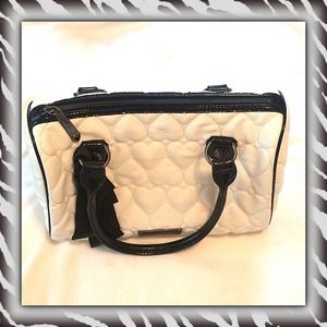 🎀 Betsy Johnson Be Mine Purse 🎀