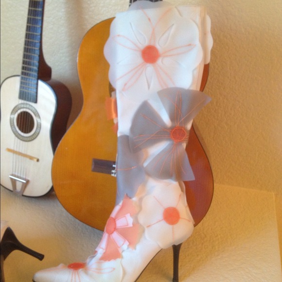Paloma Barcelo 4000 (White/Navaria) boots