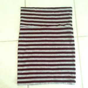 Black and grey stripped body con skirt