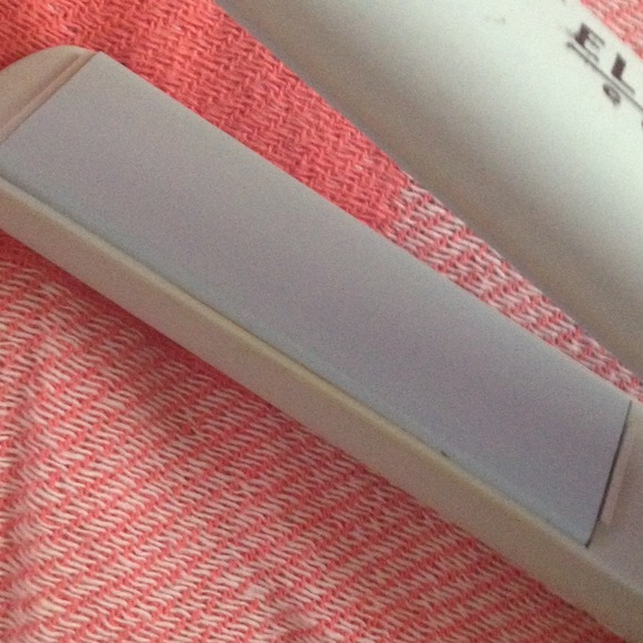 Straighteners - Picture 4 of 4