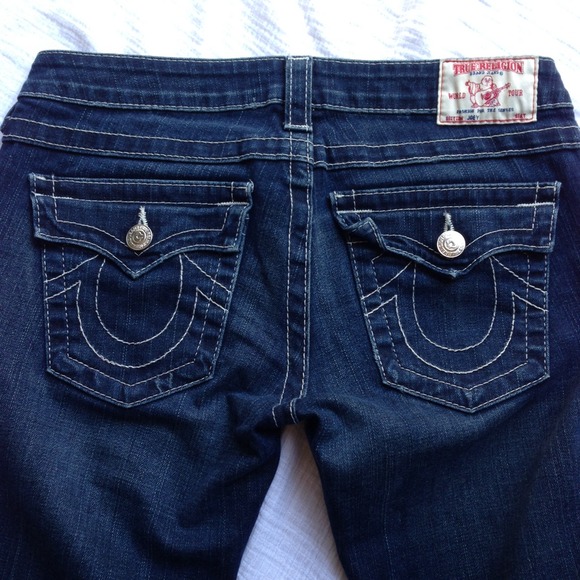 🚫🚫SOLD IN BUNDLE🚫🚫Authentic True Religion - Picture 2 of 4