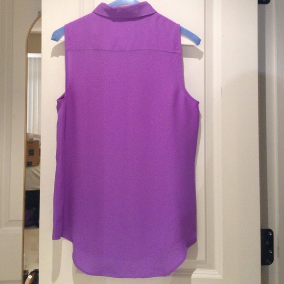 Theory 100% silk purple blouse - Picture 3 of 3