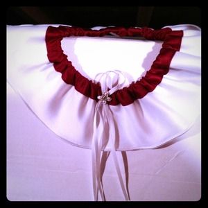 David's Bridal apple red/white garter