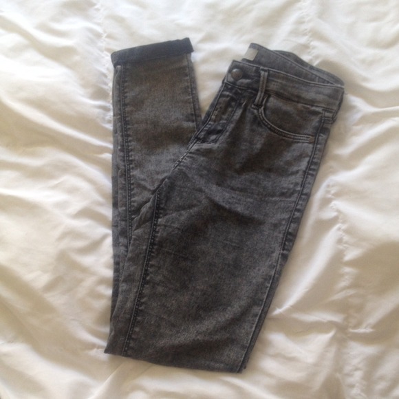 Moro Acid Wash Leigh Jeans