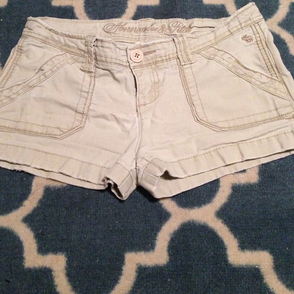 Abercrombie khaki shorts