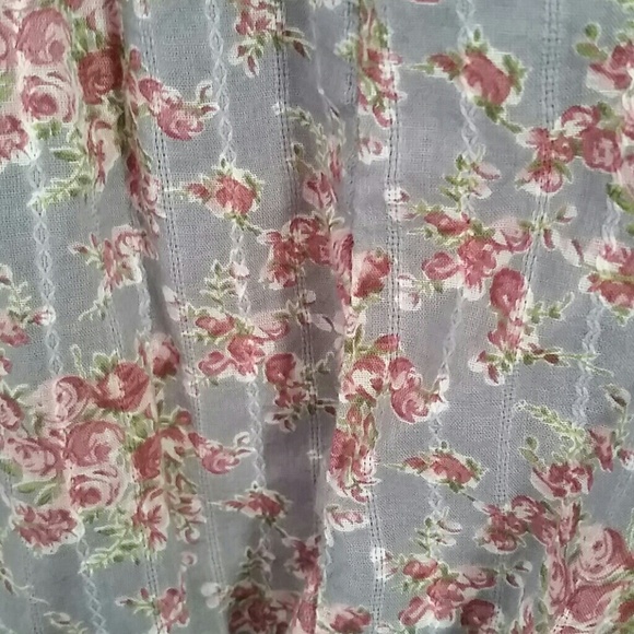 Cap - sleeved top - Picture 2 of 2