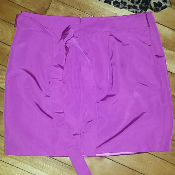 Armani Exchange fully lined pink skirt - Picture 2 of 4