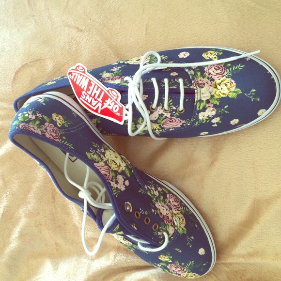 vans flower patten