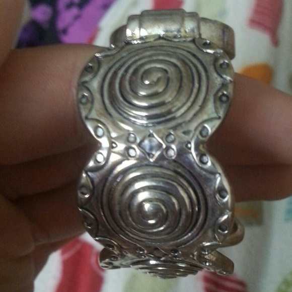 Watch - Picture 2 of 2