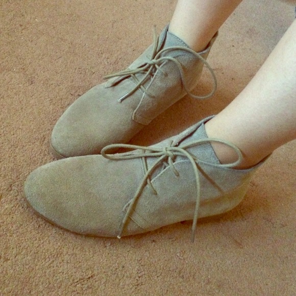 Grey Ankle-Boots, Sz 9