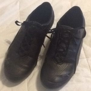 Puma women's sport lifestyle shoes. PRICE DROP!