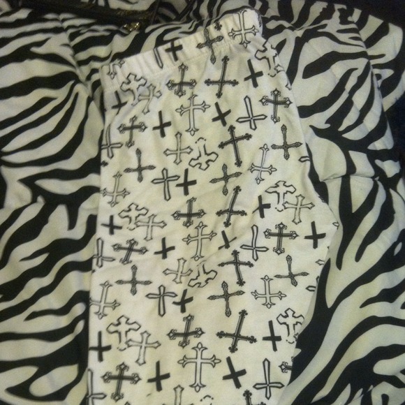 Cross leggings