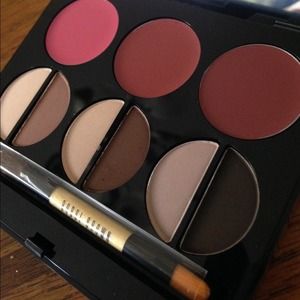 Bobby brown living beauty palette