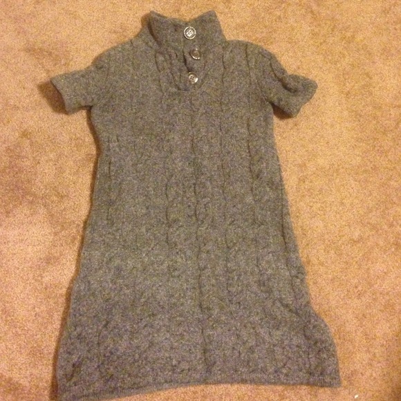 Grey long short sleeve sweater