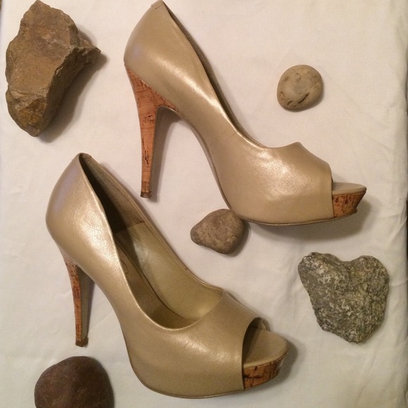 Jessica Simpson Shoes - Jessica Simpson Peep toe!!