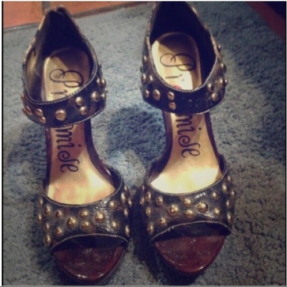 Cheetah Heels - Picture 1 of 3