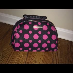 Polka dot make up case.