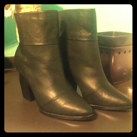 Kelsi Dagger Shoes - *SALE ITEM* Black leather booties by Kelsi Dagger