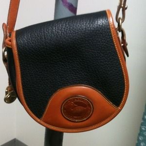Dooney & Bourke purse