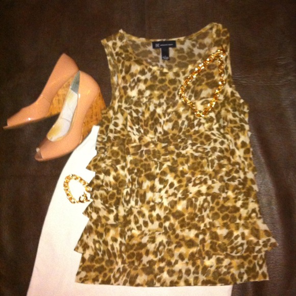 💕I•N•C...Leopard Print Top💕 - Picture 2 of 4