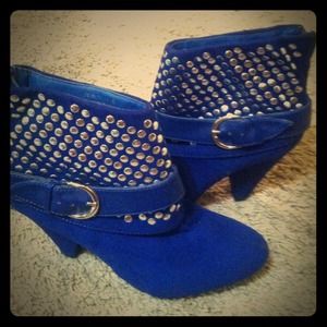 Blues boots