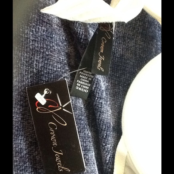 ♻️♻️SOLD♻️♻️Crown Jewels Rhinestoned - Picture 4 of 4