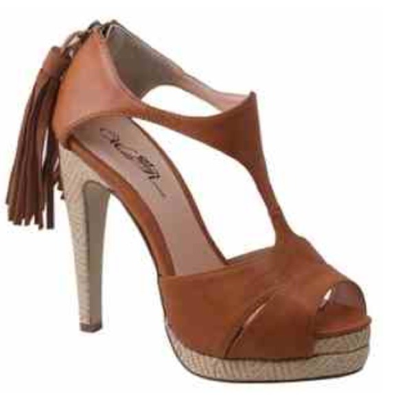 Shoes sizes 8.5 to 11