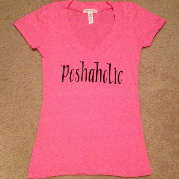 **BUNDLED**🌟2x Host Pick🌟NWT Poshaholic shirt - Picture 3 of 3