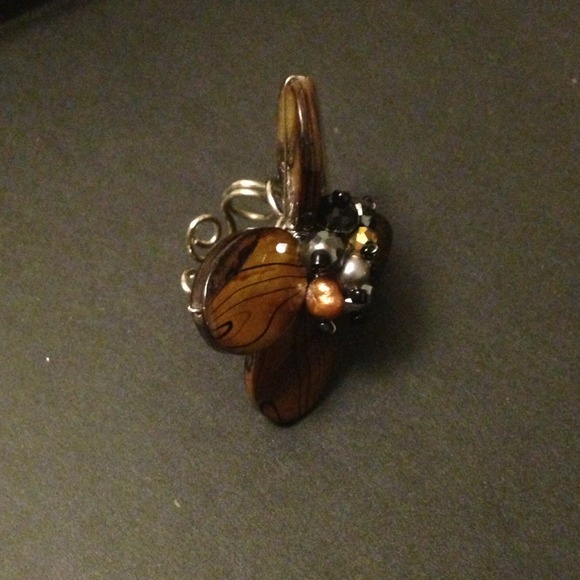 Anthro flower ring - Picture 3 of 3