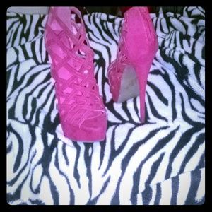 💞👠Sexy Strappy Pink Heels👠💞