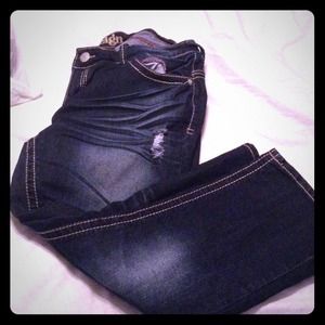 Reign denim capris