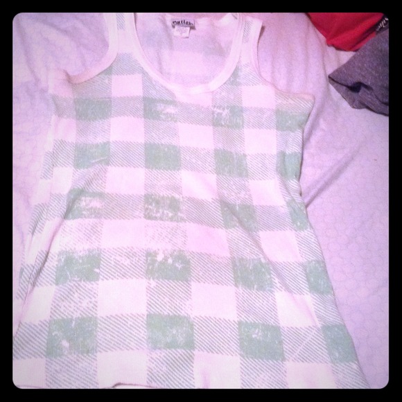 Green and white tank top - Picture 1 of 2